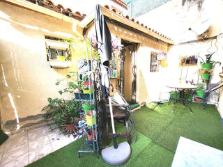  Immeuble � vendre 9 pi�ces 250 m�