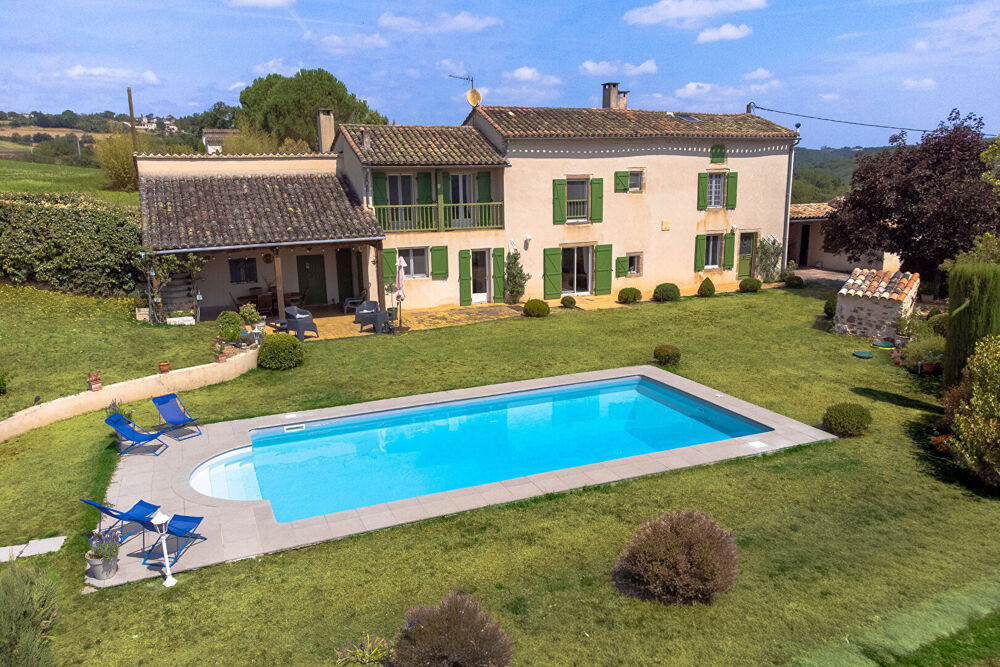 Maison de campagne avec vue exceptionnelle, 146 m² habitables, possibilité studio independante, seulement 4 km de Cordes-sur-Ci