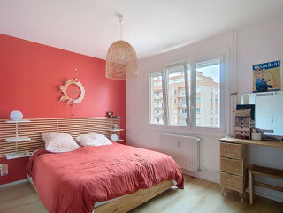  Appartement à louer 4 pièces 94 m²
