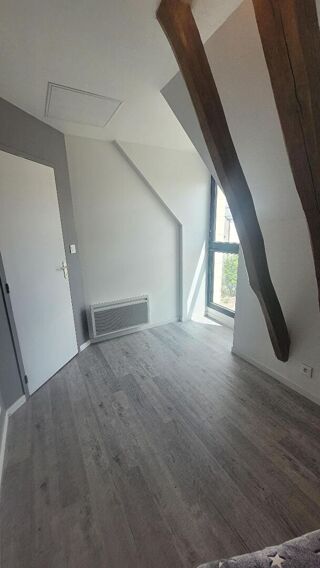  Appartement à louer 3 pièces 73 m²