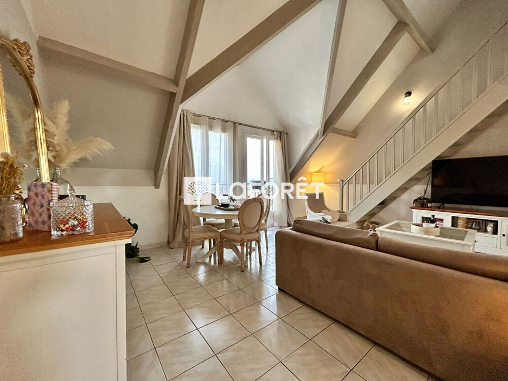 Location Appartement Appartement Issou 3 pièce(s) 59.69 m2 Issou