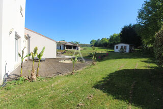  Maison  vendre 7 pices 212 m