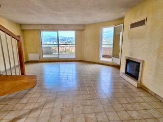  Appartement à vendre 5 pièces 116 m²
