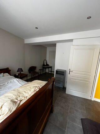  Maison  vendre 9 pices 250 m