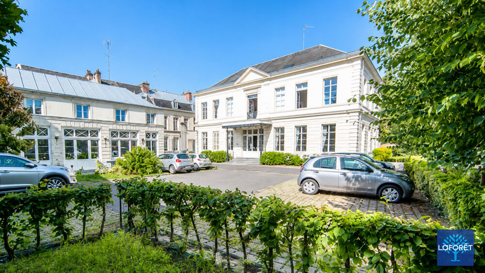 Vente Immeuble Hôtel particulier du XIXe siècle Valenciennes 700m2 Valenciennes