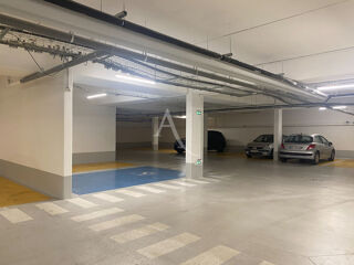  Parking / Garage à vendre 