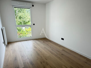  Appartement à louer 3 pièces 56 m²