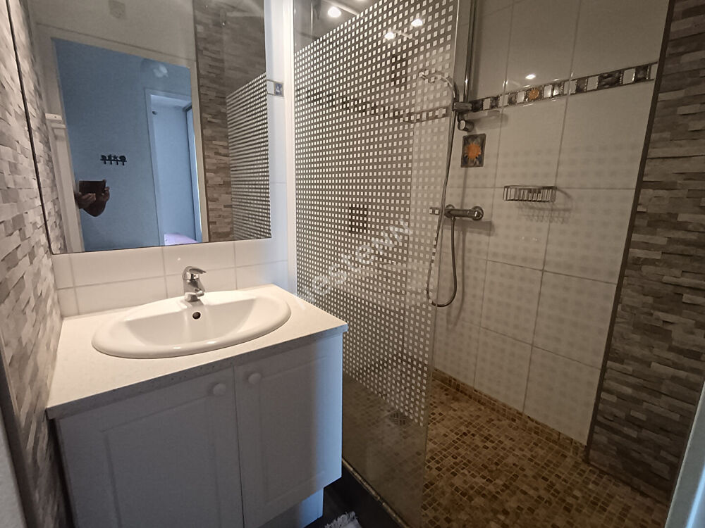 Vente Appartement Six-fours les plages La Coudoulière. Appartement T2 de 23,75m²  avec loggia de 7m² + place de parking Six fours les plages