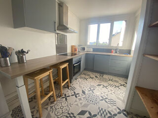  Appartement à louer 4 pièces 64 m²