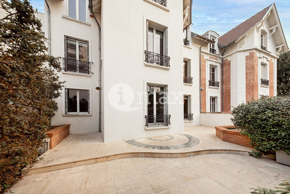 Vente Maison COURBEVOIE BECON - 7 PIECES 167 m² +TERRASSE + GARAGE DOUBLE  - 1 395 000 FAI Courbevoie