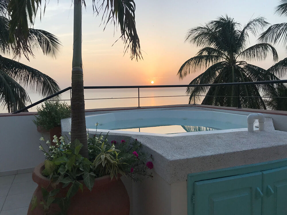 Vente Appartement BEAU DUPLEX AVEC VUE IMPRENABLE SUR L'OCEAN EN RÉSIDENCE PIEDS DANS L'EAU à Saly Saly (Senegal)