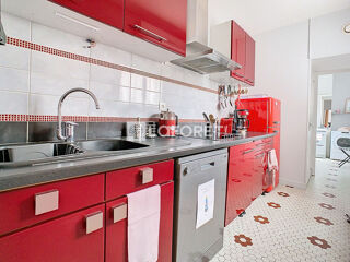  Appartement à louer 4 pièces 82 m²