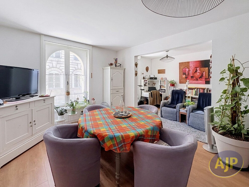Vente Appartement RÉSIDENCE SENIORS : T3 de 63.43 m² avec Cave et Parking Nantes