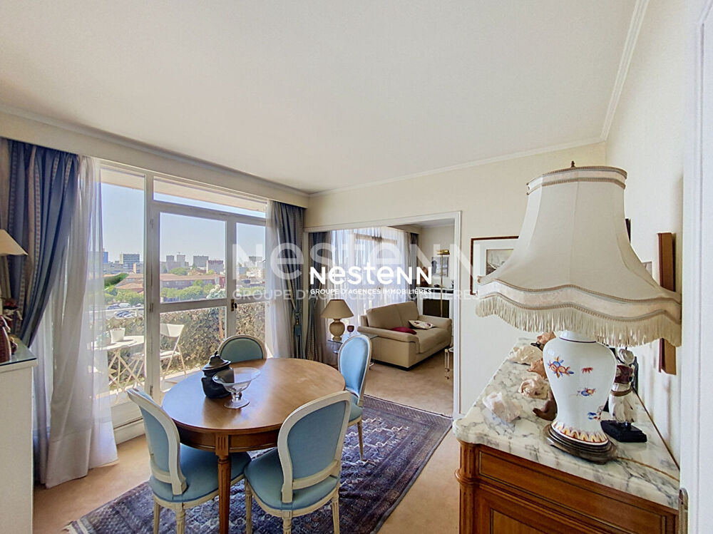 À VENDRE - SPACIEUX 5 PIÈCES DE 96 M² AVEC BALCON, BOX ET CAVE À STAINS