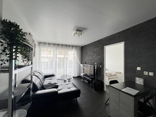  Appartement à louer 3 pièces 56 m²