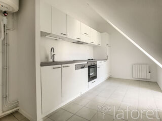  Appartement à louer 2 pièces 47 m²