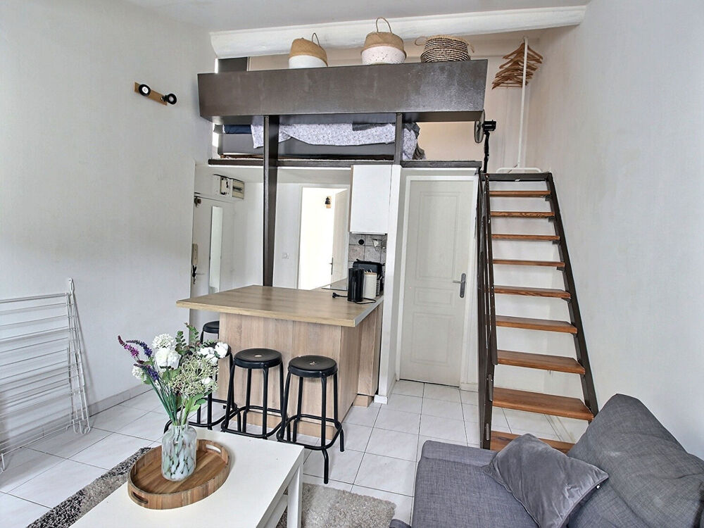 Appartement INTRA MUROS 1 pièce avec Mezzanine à vendre à Avignon - Dernier étage