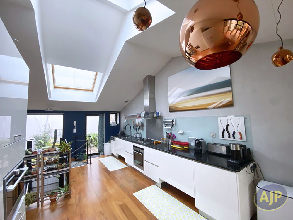 MAISON - LOFT avec Garage de 35 m²