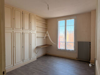  Appartement à louer 3 pièces 52 m²