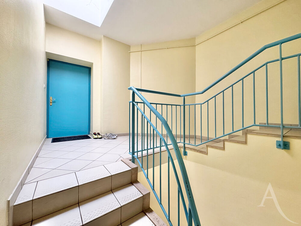 Vente Immeuble Immeuble de rapport : 4 logements + caves - 10 pièces - YUTZ Mairie Yutz