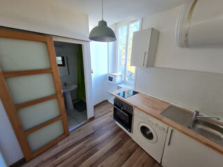  Immeuble à vendre 6 pièces 104 m²
