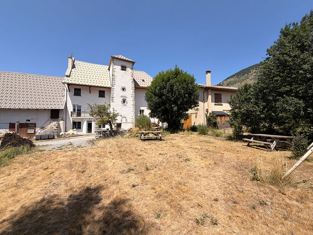 Location Maison ANCELLE À louer maison de caractère entièrement rénovée Ancelle