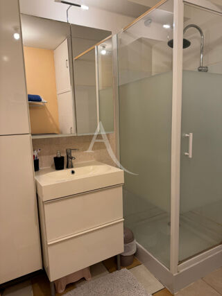  Immeuble  vendre 12 pices 263 m