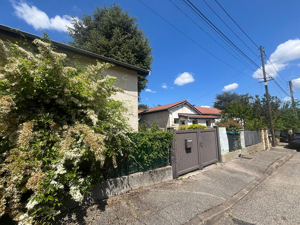 Maison St Genis Laval à rénover. Permis de construire purgé