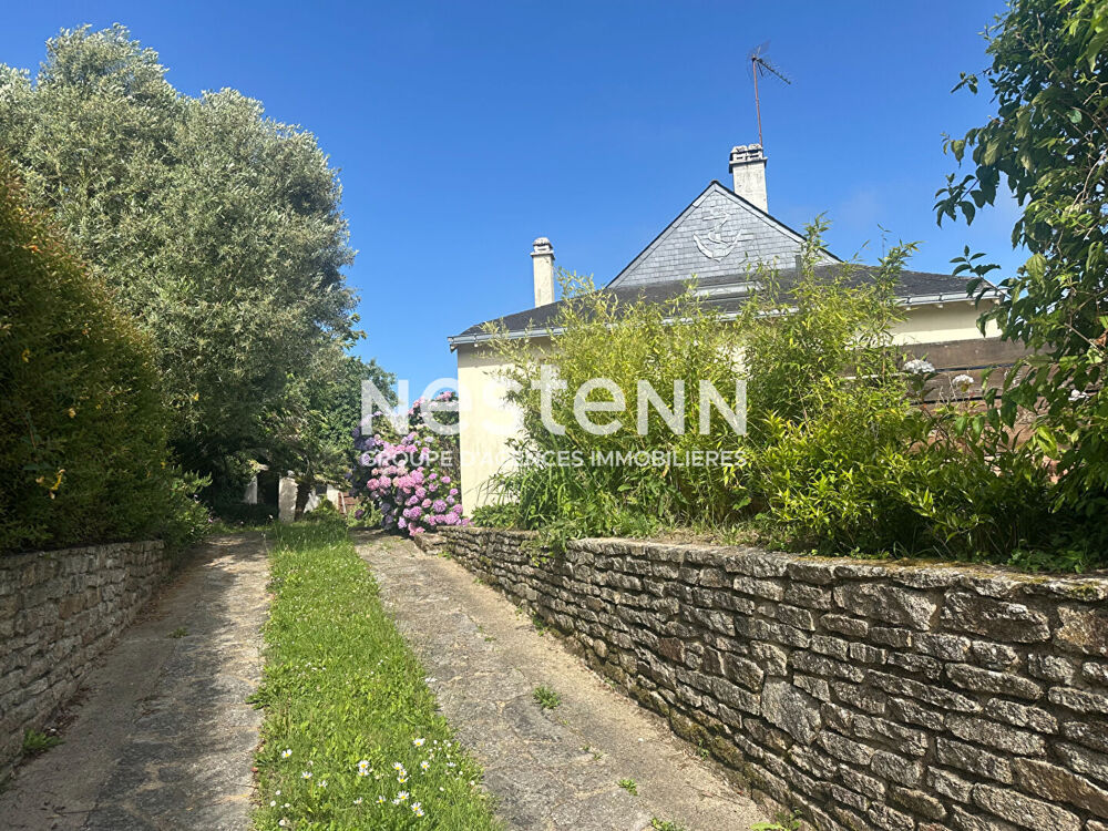 Vente Maison Centre bourg Limerzel,  maison atypique et charmante  107 m² hab , garage 90 m² et jardin intime ! Limerzel
