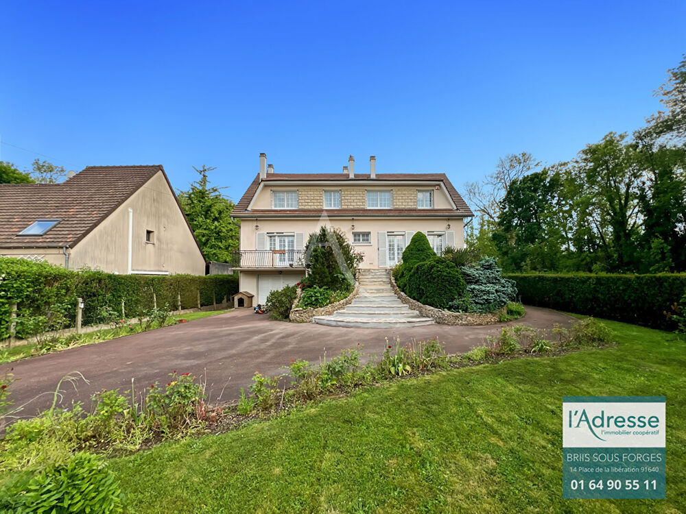 Vente Maison Belle maison familiale 230m²  6 chambres sous sol total  1590m² de terrain Saint maurice montcouronne