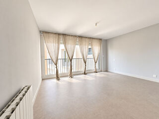  Appartement à vendre 4 pièces 77 m²