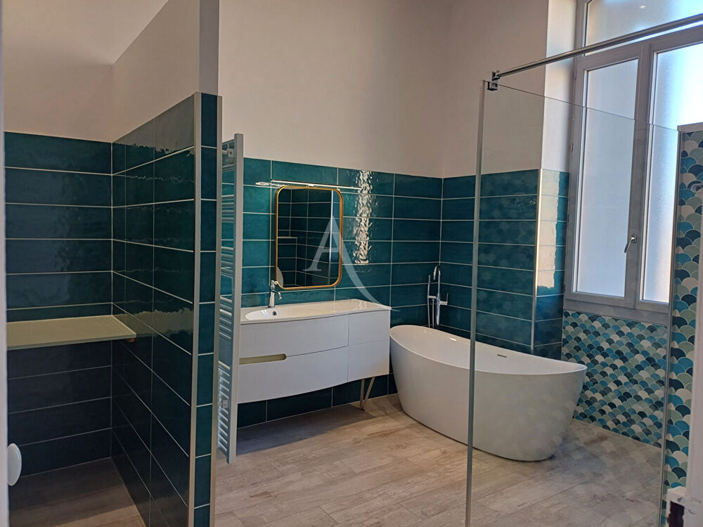 Location Appartement Appartement sur quai - 166 m² Sete