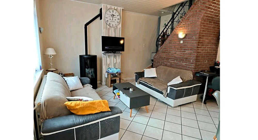 Maison Sin Le Noble