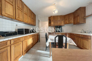  Maison � vendre 9 pi�ces 210 m�