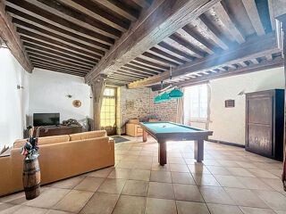  Maison à vendre 15 + pièces 562 m²