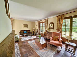  Maison  vendre 8 pices 212 m