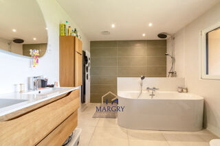  Maison à vendre 7 pièces 186 m²