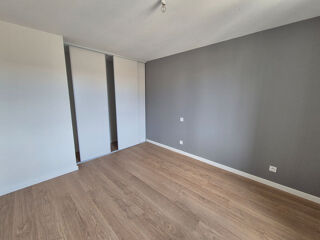  Appartement à louer 3 pièces 55 m²