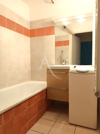  Appartement à louer 2 pièces 41 m²