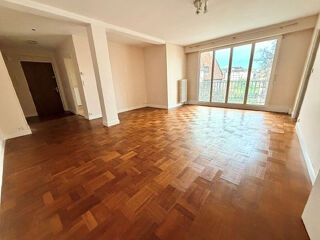  Appartement à louer 2 pièces 65 m²