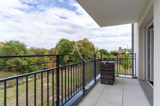  Appartement à louer 4 pièces 90 m²