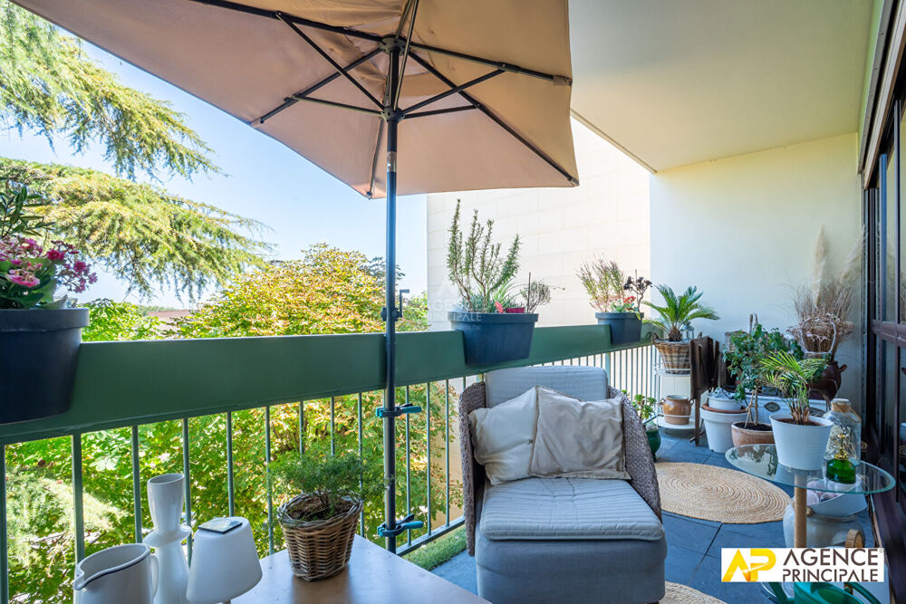 Appartement Le Mesnil Le Roi 4 pièce(s) 86.85 m2