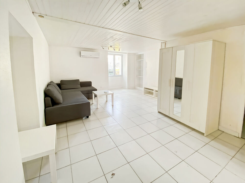 Location Appartement À LOUER - STUDIO MEUBLÉ - MENNECY Mennecy