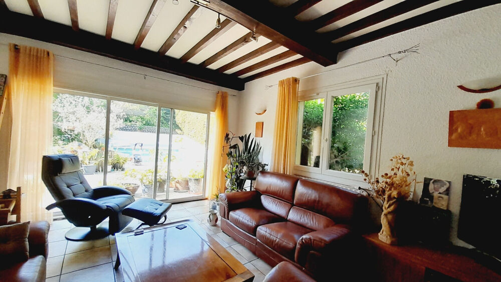 Vente Maison Maison, PISCINE, TERRAIN,  3 CHAMBRES + POSSI 4 et GARAGE La fouillouse