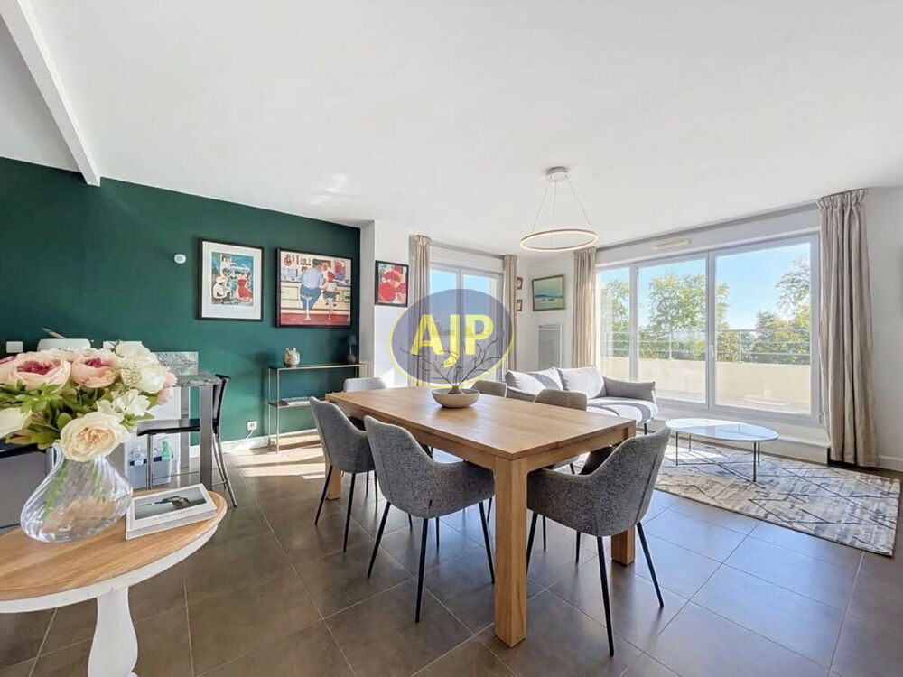 Vente Appartement Superbe T4 avec grande terrasse de 76 m². Talence