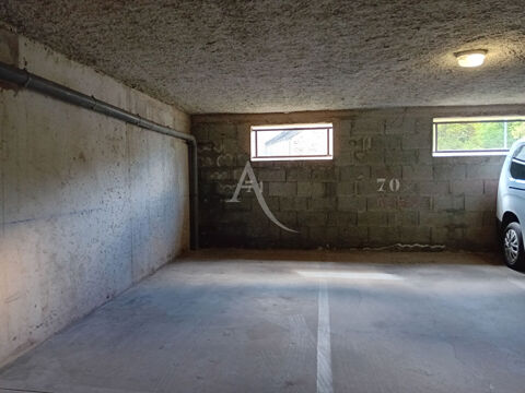 Parking / Garage  louer 11 m