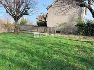  Terrain à vendre 897 m²