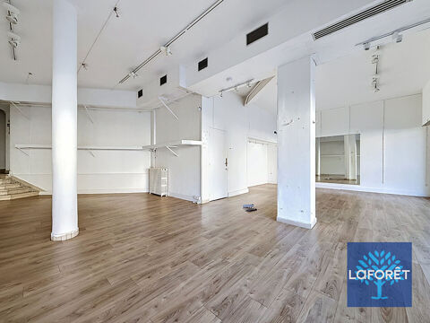   À LOUER - LOCAL COMMERCIAL RUE DU QUESNOY  179M² - CENTRE-VILLE DE VALENCIENNES 