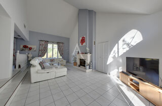  Maison à vendre 8 pièces 235 m²