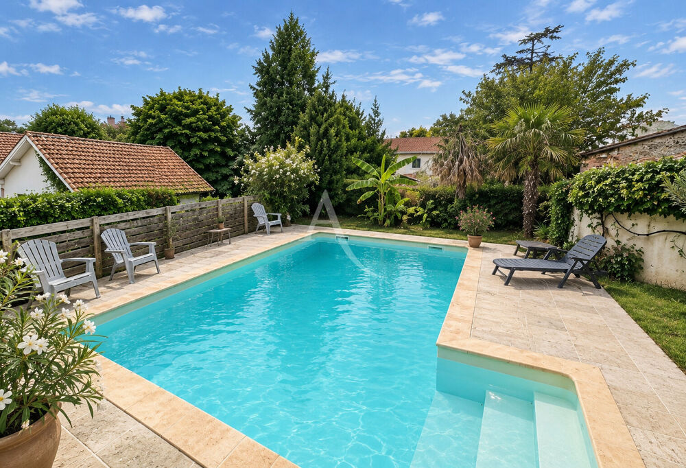 Vente Maison A VENDRE - Maison familiale de caractère au coeur de Penne-d'Agenais, avec piscine Penne d agenais